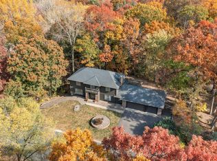 4486 Oak Chase Rd, Eagan, MN 55123