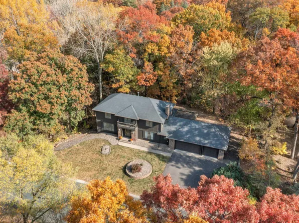 4486 Oak Chase Rd, Eagan, MN 55123