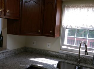 14071 Winding Ridge Ln, Centreville, VA 20121