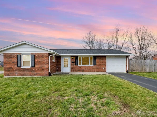 1301 Sheridan Ct, Troy, OH 45373