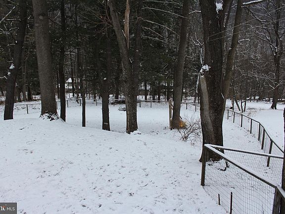 5th image of 1839 Trevorton Rd