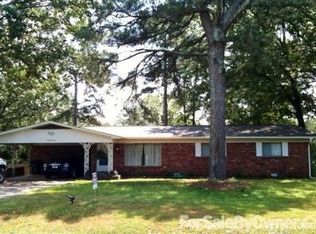 401 Lakeshore Dr, Hot Springs National Park, AR 71913