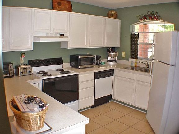 3rd image of 8306 Copperfield Cir W