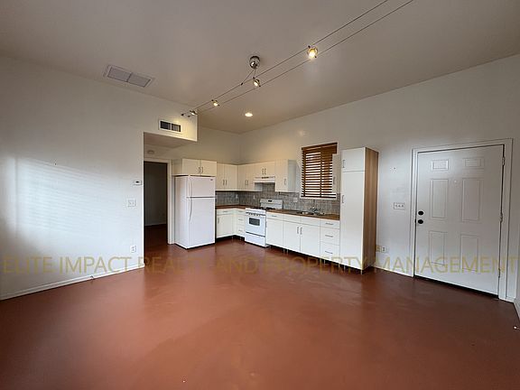5th image of 140 E 33rd St #2