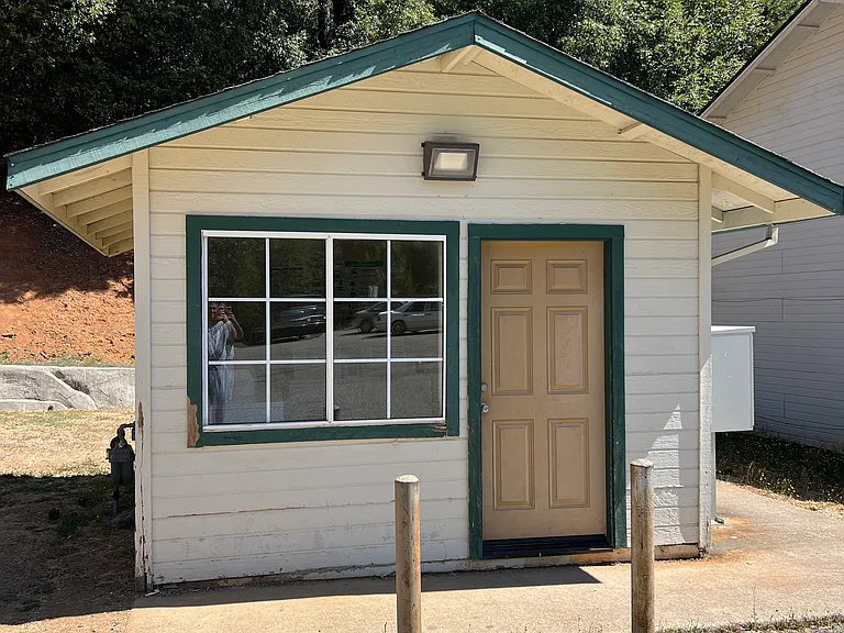 13617 Foothill Pines Ct — Photo 11