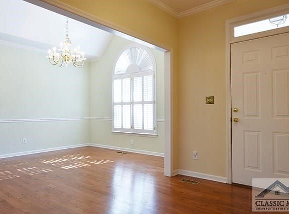 Foyer / Dining Room