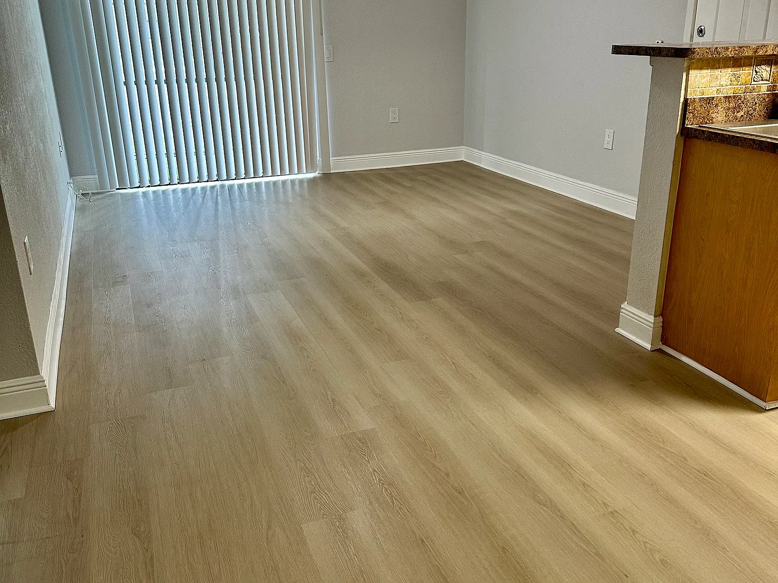 1 bed, 558 sqft, $1,870 — Photo 2