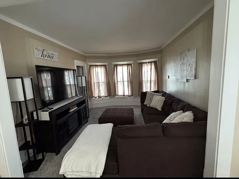 19 Dismonda St #2 — Photo 9