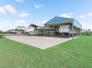 1253 & 1255 S Oneal Rd, Pt Bolivar, TX 77650