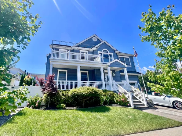 122 N Monroe Ave, Margate, NJ 08402