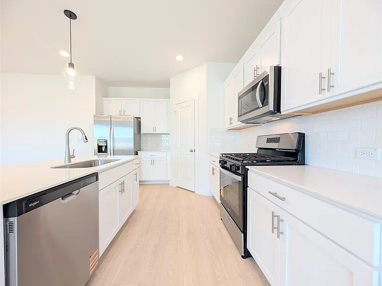 9400 Oxbow Strap Dr — Photo 11