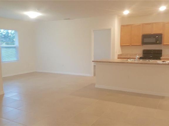 5th image of 10321 Silver Pond Ln