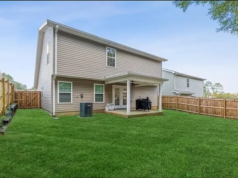 234 Wainwright Dr — Photo 4