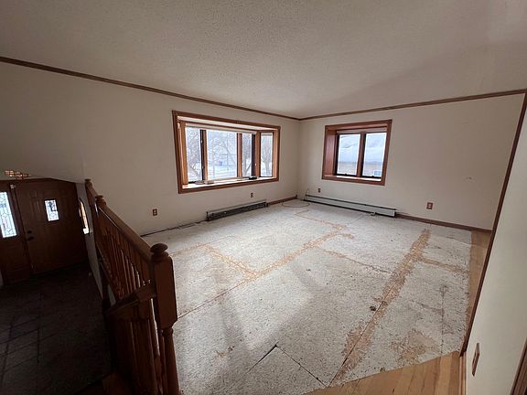 4th image of 2513 19th St N