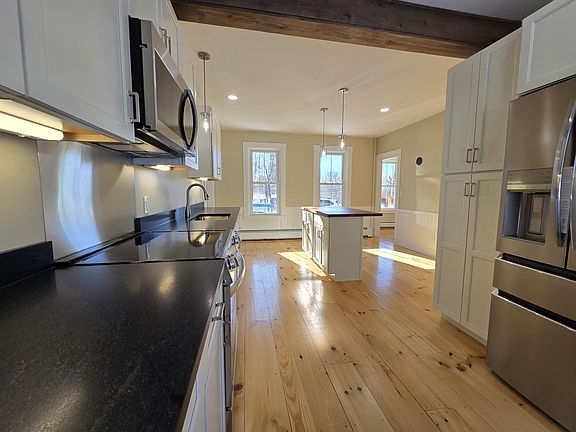 4th image of 476 Winthrop Center Road