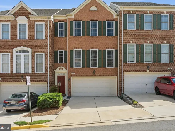 8439 Kirby Lionsdale Dr, Lorton, VA 22079