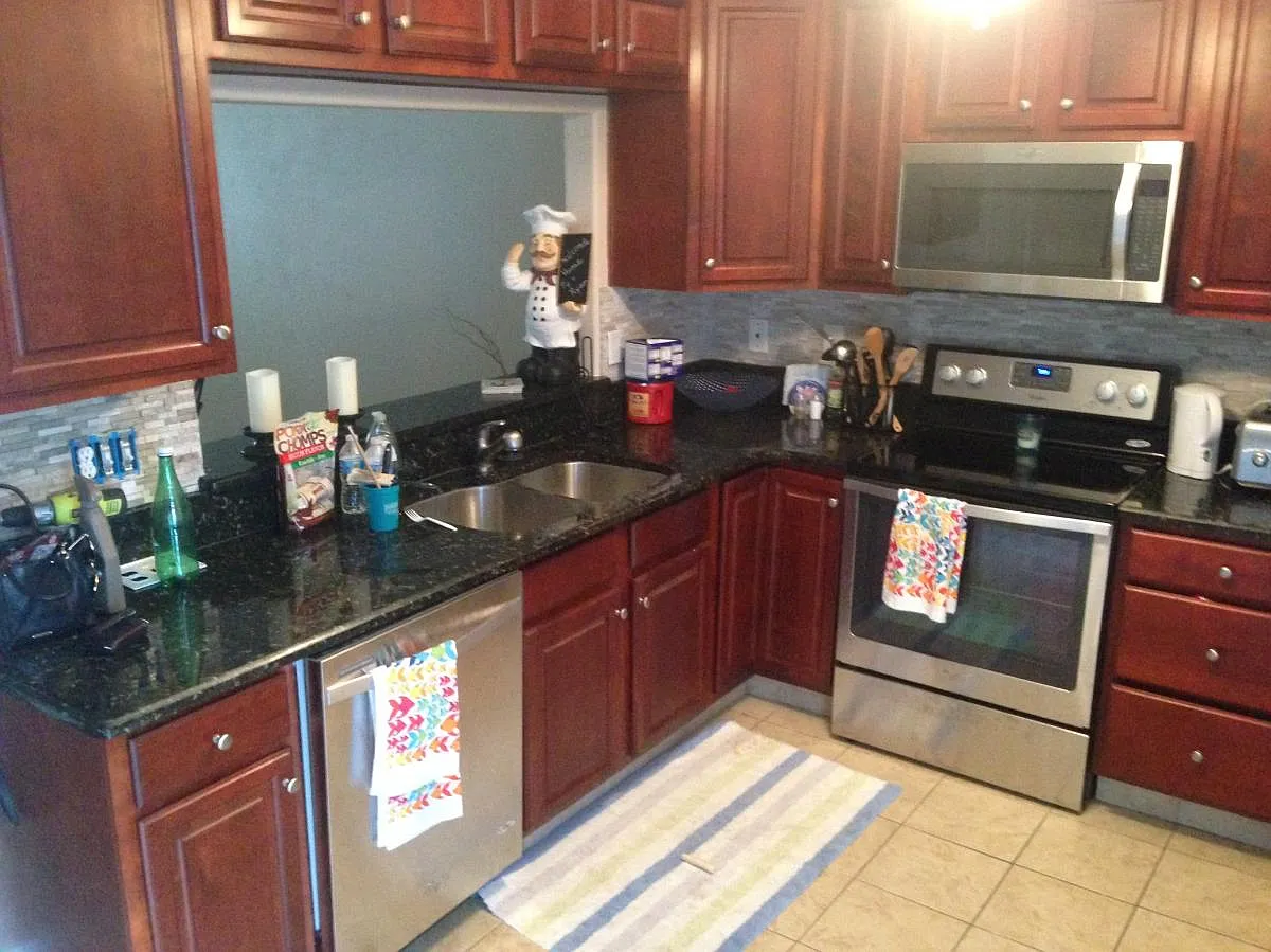 6076 Elysian Avenue — Photo 2
