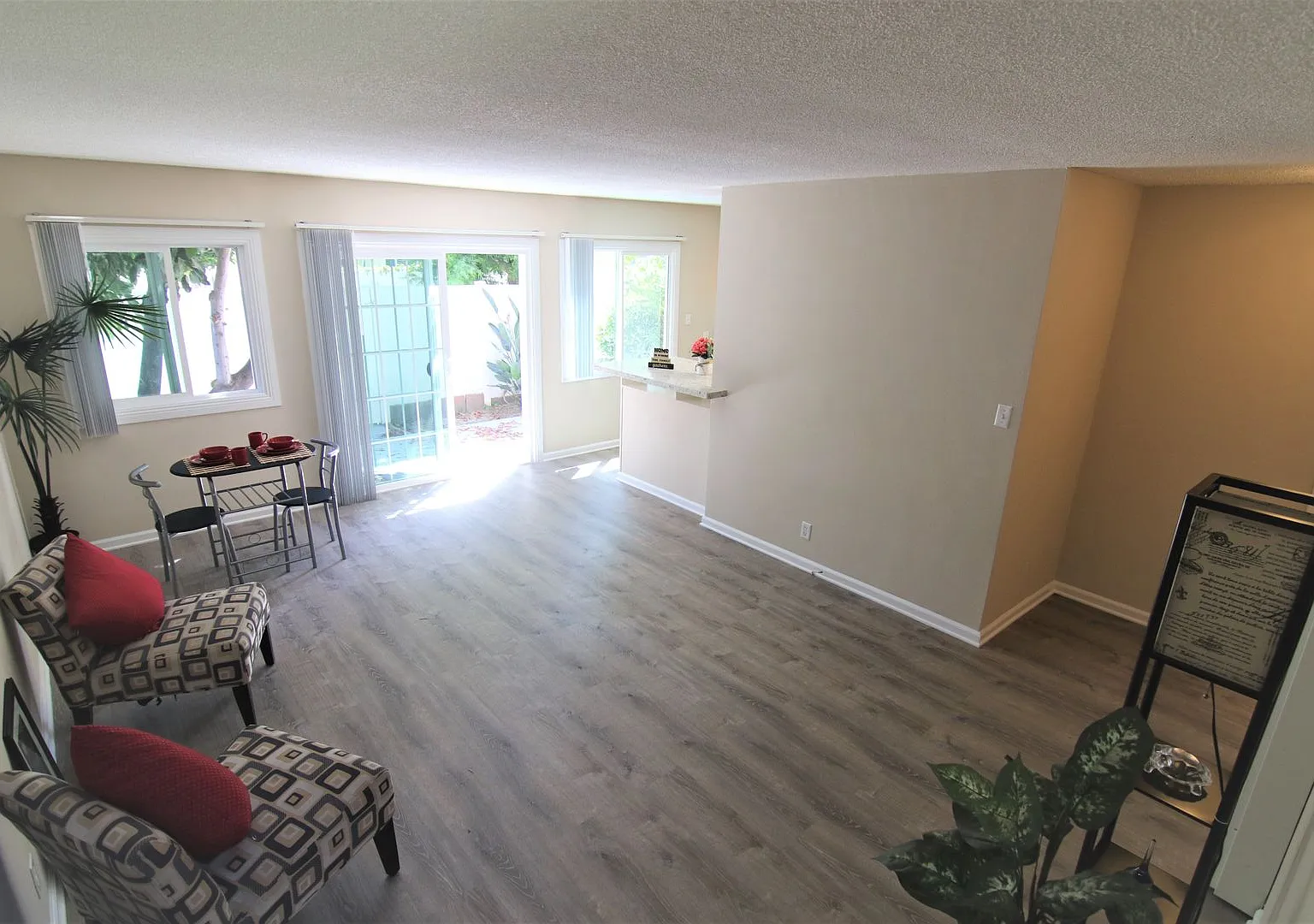 Patio Gardens Apartments — Photo 2