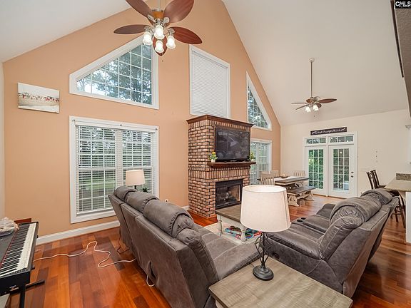2nd image of 105 Little Creek Dr