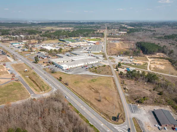 798 Cedar Bluff Rd, Centre, AL 35960