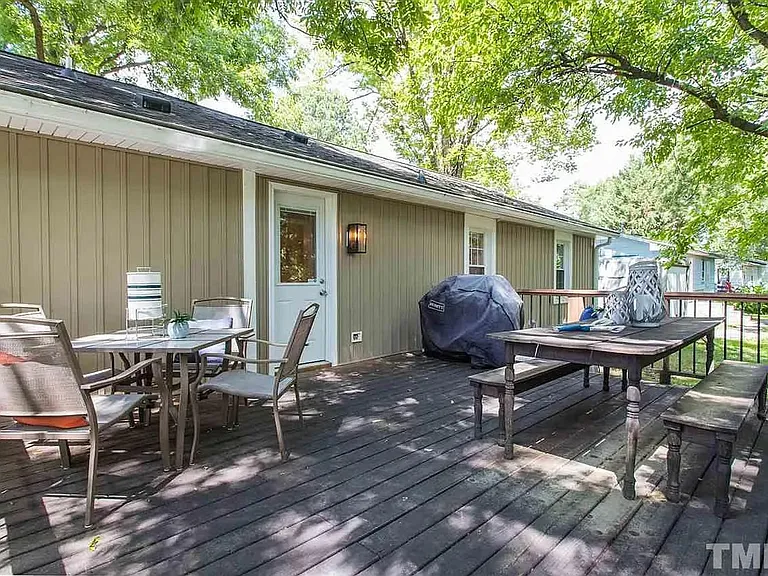 2923 Okelly St — Photo 18