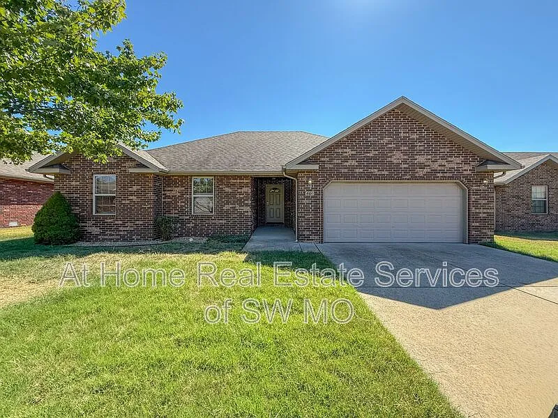 664 N Galileo Dr