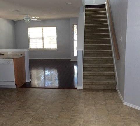 2nd image of 2302 Melissa Oaks Ln
