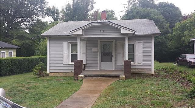 2nd image of 217 Cedar St