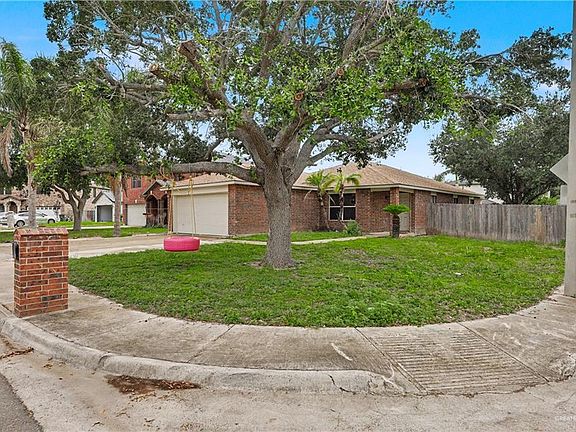 2nd image of 2409 Fuentes Dr