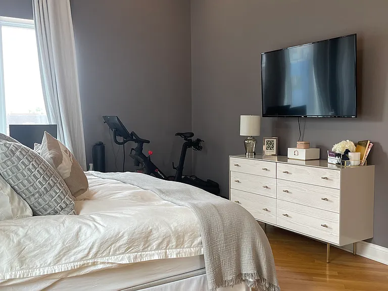 2410 W Bloomingdale Ave #4D — Photo 10