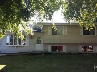 935 N 8th Ave, Canton, IL 61520