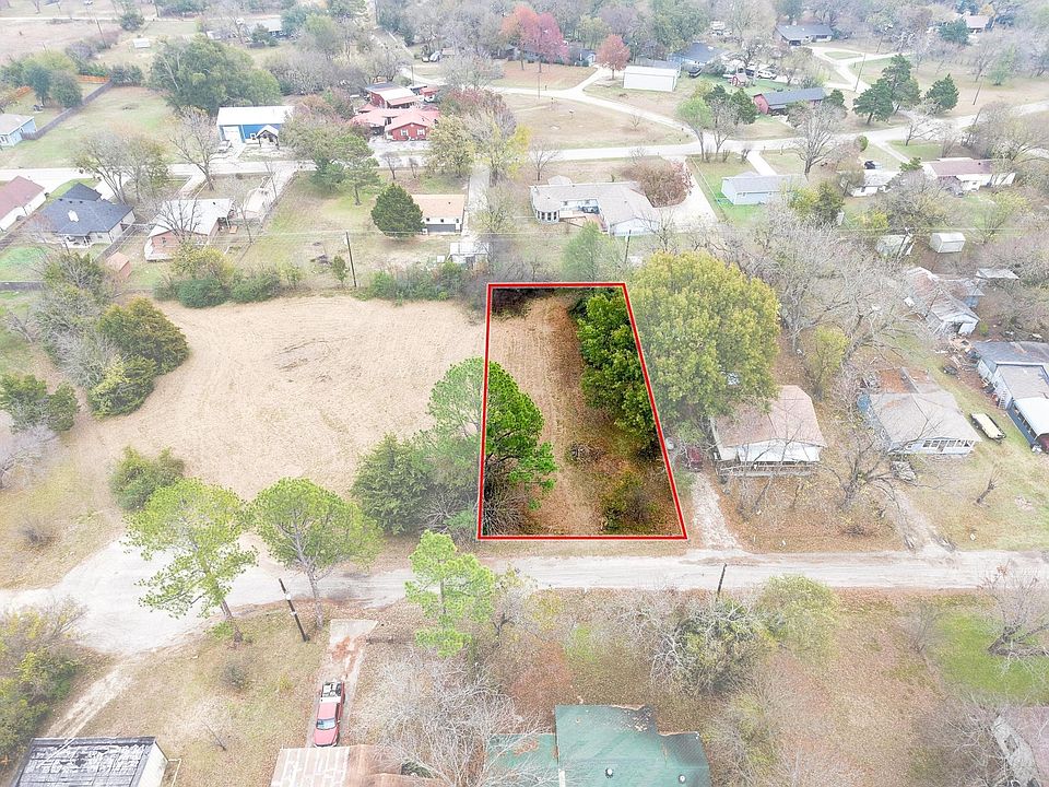 2nd image of 398 Briggs Blvd