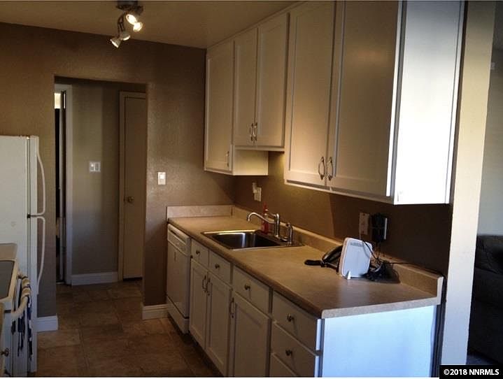 2nd image of 3914 Clear Acre Ln