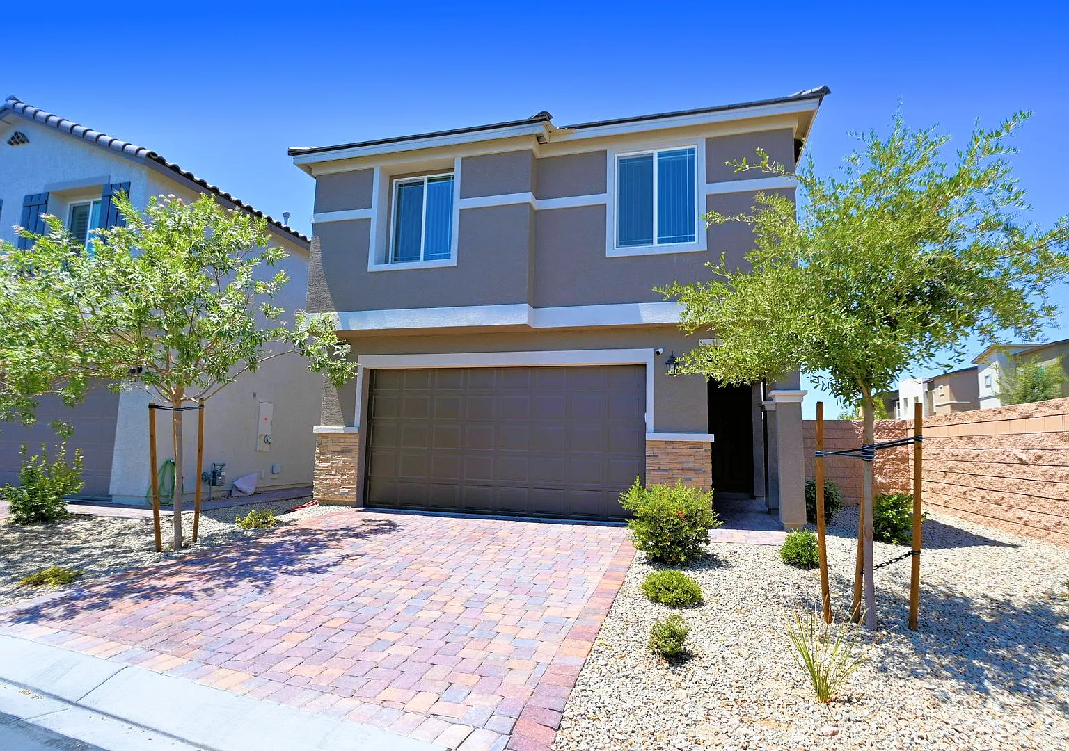 3 Bedroom House - Southwest - No Pets -10205 Starlit Canyon Ct — Photo 1