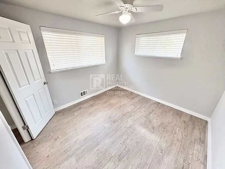 315 Galena St — Photo 8