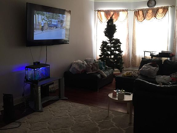 2nd image of 1706 W Farwell Ave #17063