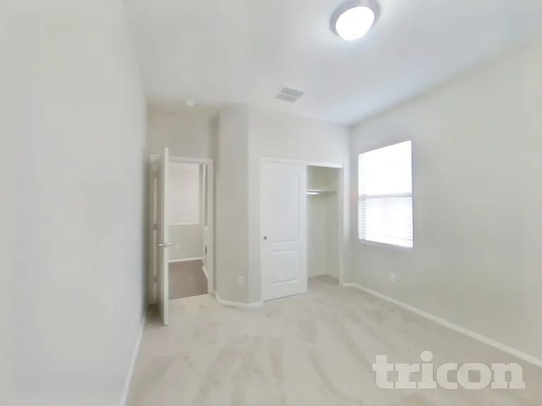 4930 E Del Rio Dr — Photo 13