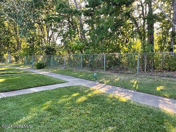 2nd image of 1119B Argyll Cir