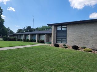 1091 E Parkside Ave, Russell, KS 67665
