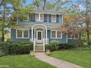1010 12th St, Wilmette, IL 60091