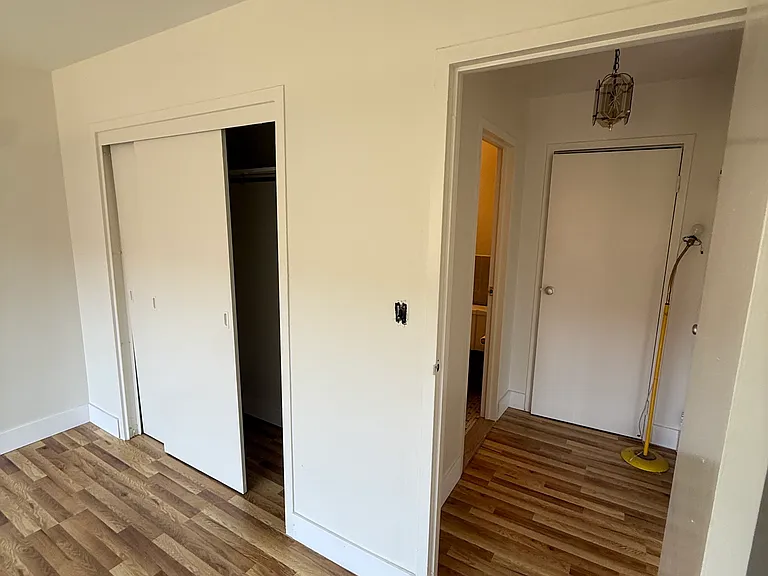 1000 East Ave #204 — Photo 16