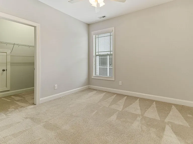 1528 Lily Creek Dr — Photo 16