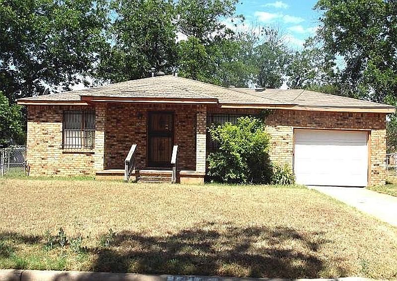 1st image of 1414 Gladiolus St