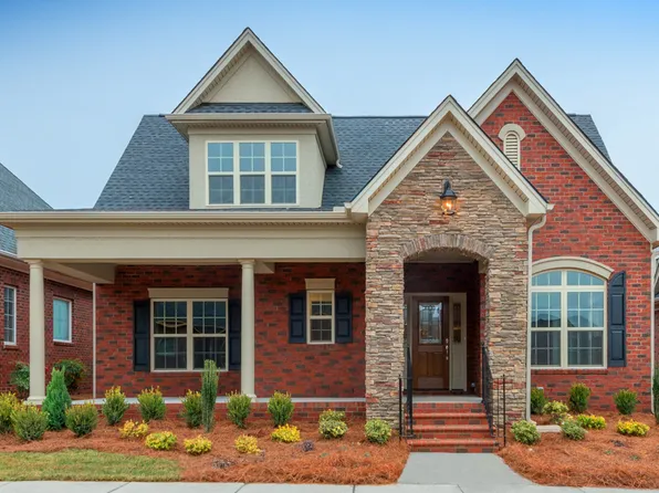 569 Buckview Ln, Elgin, SC 29045
