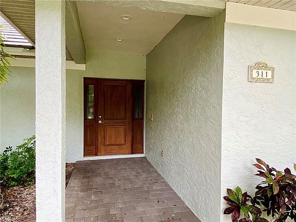 4th image of 311 Marbrisa Dr