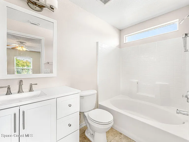 1622 Laramie Cir — Photo 18