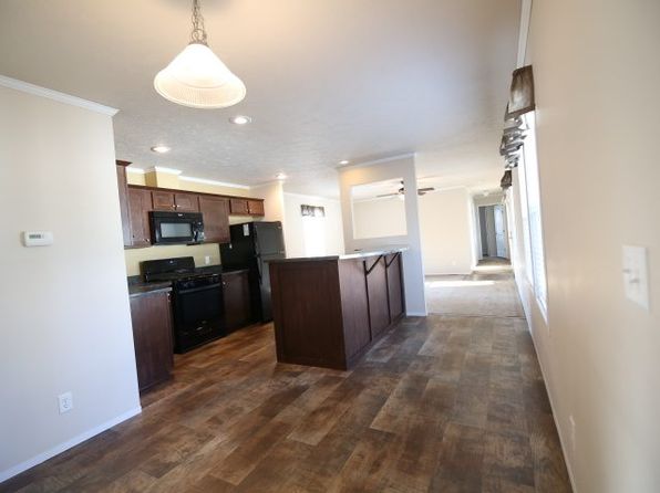 13860 Pinewood Dr #223, Grand Haven, MI 49417