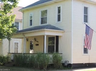 376 S 9th St, Coshocton, OH