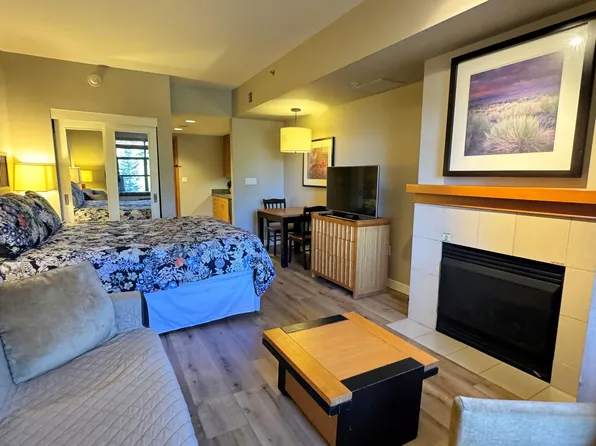50 Hillside Dr #336, Mammoth Lakes, CA 93546