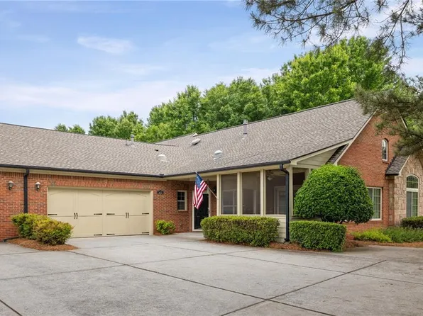 103 Brookhavenrun Cir, Duluth, GA 30097